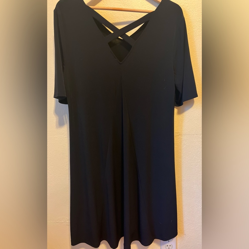 Chico’s Black V-Neck Criss-Cross Back Dress - Picture 7 of 11